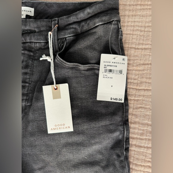 Good American Jeans - Picture 3 of 6